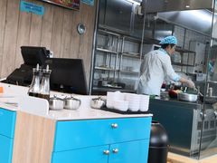 -灵芝妹子海鲜米线(劳动公园店)