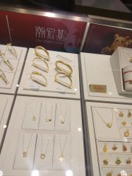 -潮宏基珠宝旗舰店(苏宁广场店)