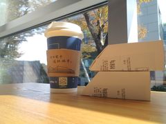 -瑞幸咖啡(宝华国际广场店)