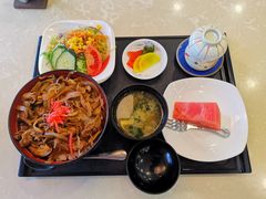 牛肉盖饭-彩葉·樱花屋日本料理(动物园店)