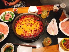 -纸盐河码头火锅(十八梯店)