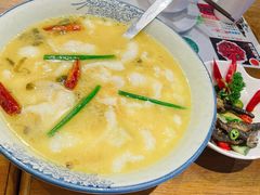 外婆酸菜鱼-胡桃里民谣酒馆