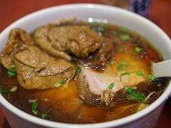 爆鳝焖肉面-伟记奥面馆(养育巷店)
