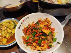 -富正毅三下锅·湘西韵味(天门山索道店)