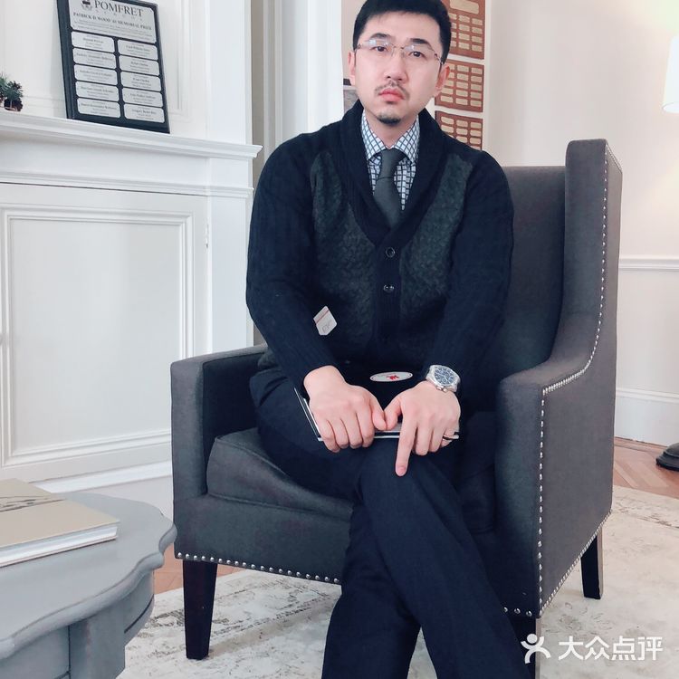 学校还开设了50多们艺术课程