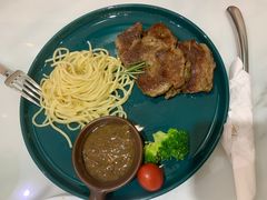 -丽莎沙拉轻食餐厅(国贸店)