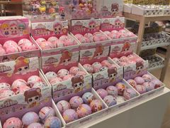 -名创优品(万达广场河东店)