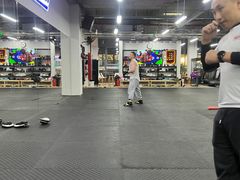 -FIGHTMAN格斗俱乐部(长宁临空店)