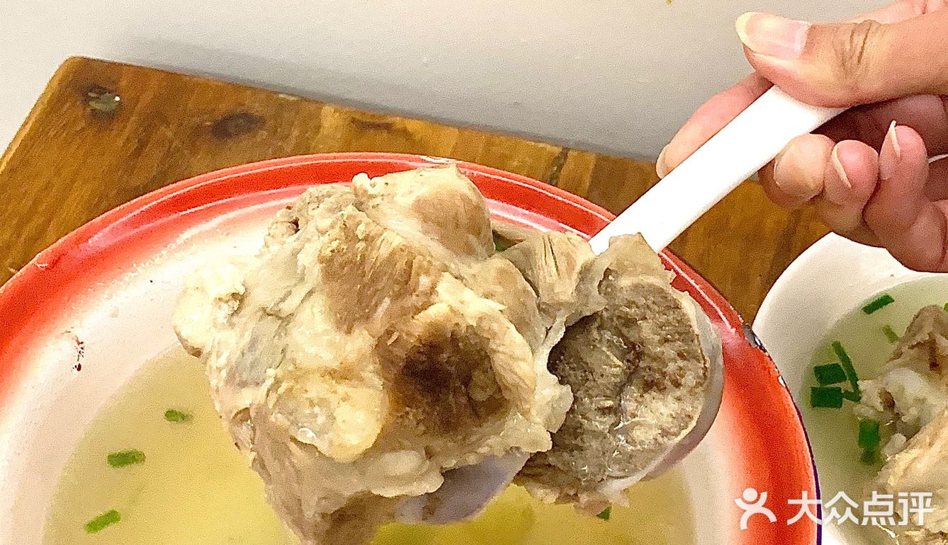 劳动路217美食街内「灶饭香•土灶咸肉菜饭」