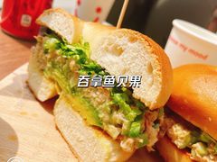 -Catch Bagel(芳草地店)