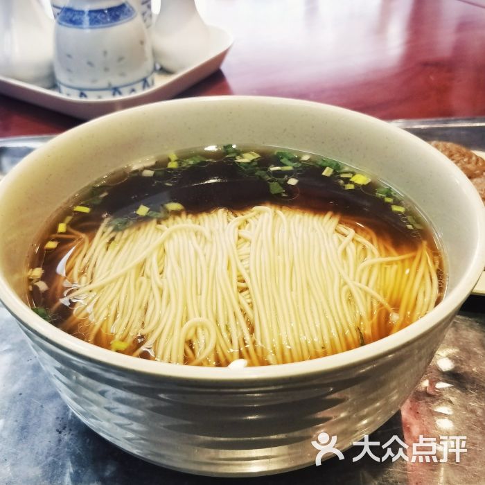 伟记奥面馆(白塔东路店)卤汁面筋面图片 - 第1张