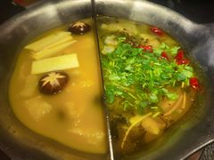 酸菜鱼锅底-湊湊火锅·茶憩(和平大悦城店)