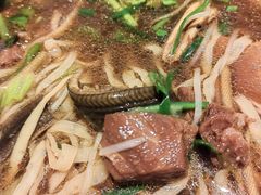 -镇南锅盖面馆(解放路店)