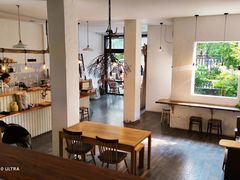 大堂-MAISON门前杂货店