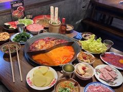 -萍姐火锅·公路夜市(武汉首店)