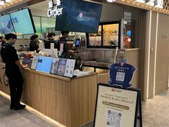 -霸王茶姬(上海静安大悦城店)
