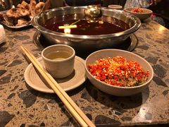 -肖肖酸萝卜鱼火锅(总店)