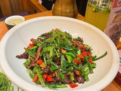 -老滇山寨•云南特色菜•地方菜•民族风情歌舞表演(金碧店)