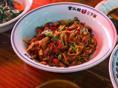 -富正毅三下锅·湘西韵味(天门山索道店)