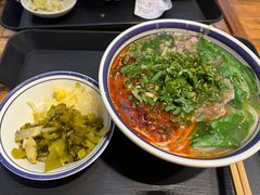 -云阿蛮云南生烫牛肉米线(奉贤路店)