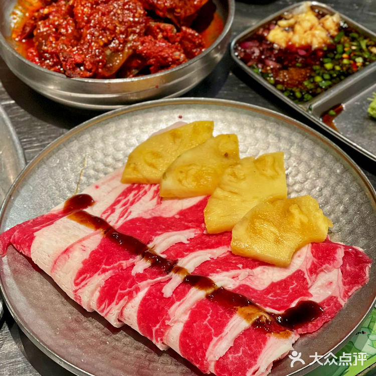 在广州!一口香迷糊的网红山葵烤肉!