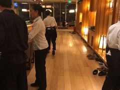 等位区-王鼎精致料理铁板烧(世博源店)