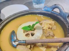 -半山腰·云南菜(侨福芳草地店)