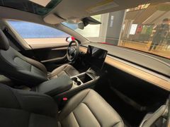 -TESLA 特斯拉(上海太古汇体验店)