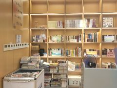 -漕河泾街道图书馆(漕河泾社区文化活动中心店)