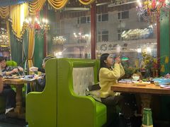 -米德维奇俄式西餐厅(西六道街店)