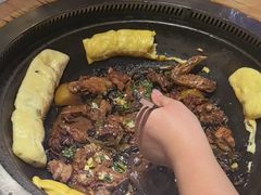 -咱屯子铁锅炖直营店(保利店)