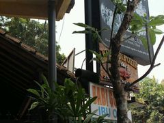 -Warung Babi Guling Ibu Oka 3