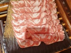-老牌坊云南鱼豆花火锅(爱建店)