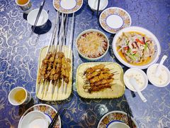 -乡村馕坑肉·烧烤·新疆菜·本地人更爱吃(阿勒泰首店)
