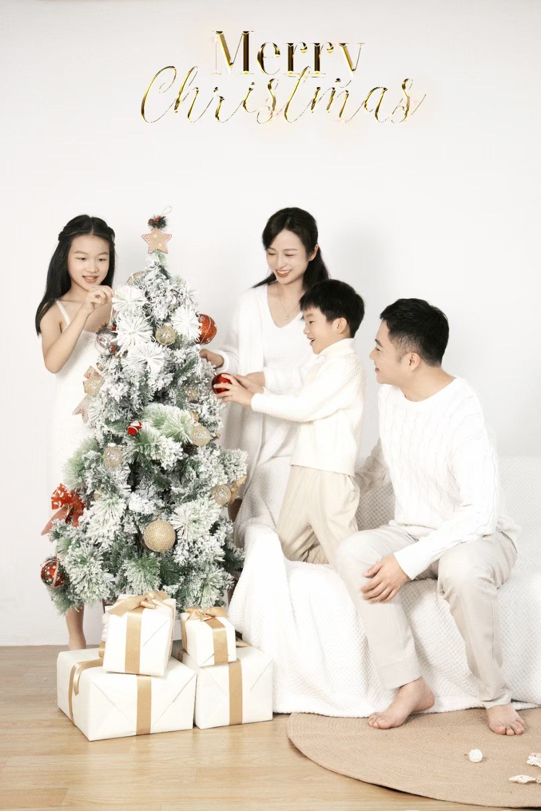 圣诞全家福95
所有的节日都不是为了礼物,而是提醒大家都不要忘