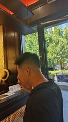 -东方先生国潮男士理发馆