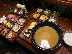 -银米·云南传统过桥米线(双廊黑金冠店)