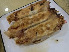 肉三鲜锅贴-春水锅贴·传统鲁菜(大明湖店)
