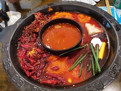 -黄潇洒老火锅(九眼桥宏济巷店)