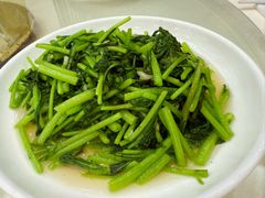 蒜末炒茼蒿-群乐饭店(滨安路店)