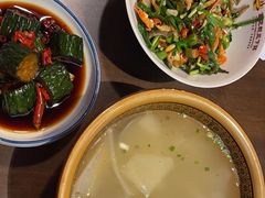 -富正毅三下锅·湘西韵味(天门山索道店)