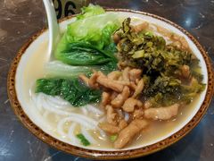 雪菜肉丝米线-南苑风味过桥米线(革新路店)