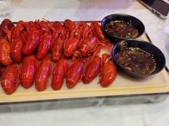 -肥肥虾庄·金牌油焖大虾(首义路店)