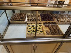 -玛尔哈巴·塔塔尔糕点(华侨小区店)