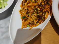 -渝信川菜 · 川味家常菜(财富购物中心店)