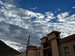 -比如骷髅墙景区