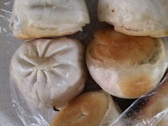 -同济大学本部学苑饮食广场