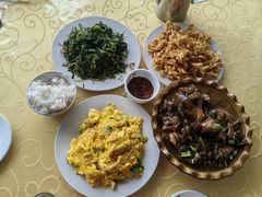 -华龙特色大骨鸡农家菜馆