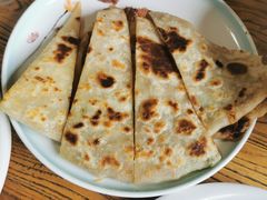 -溢心园香河肉饼总店