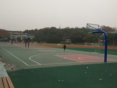 -武汉大学风雨操场